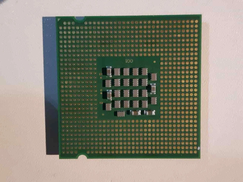 cpu processore intel pentium 4 SL8J8 2,66ghz fsb 533mhz PLGA775 1mb cache level2 - Immagine 3 di 4