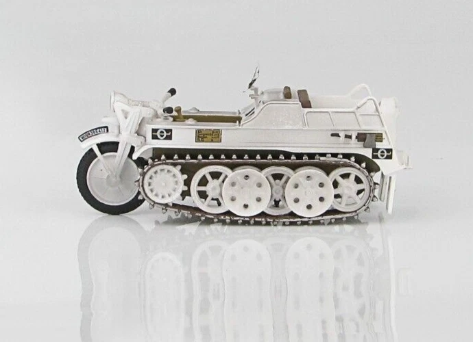 Hobby Master 1/48 HG1705 Sd.Kfz.2 Kettenkrad German Army 1st Skijager Bgd, USSR - Image 4 of 4