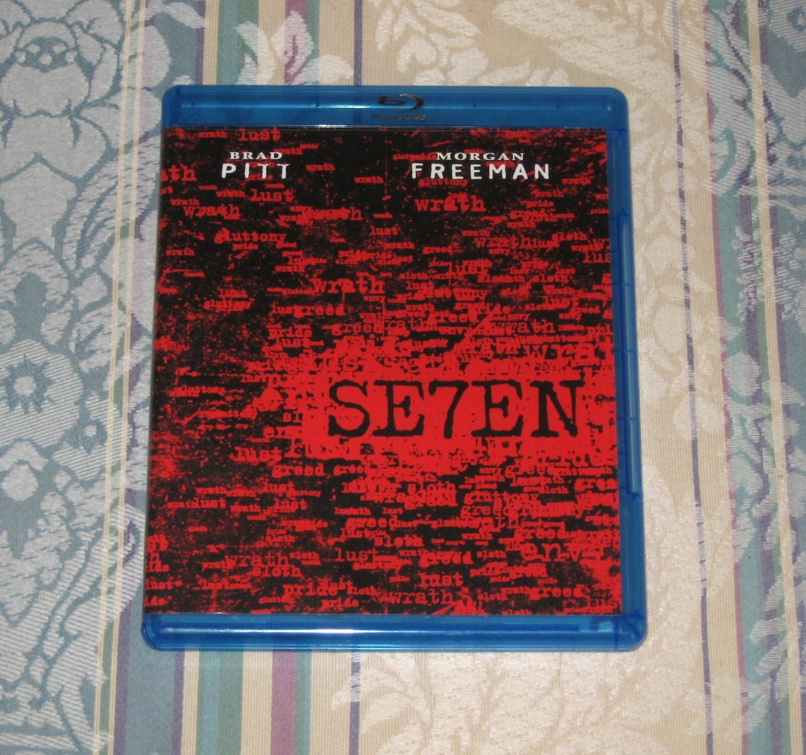 Seven Se7en Horror Feature FIlm 1995 on Blu-ray Disc with Case 2011 Release