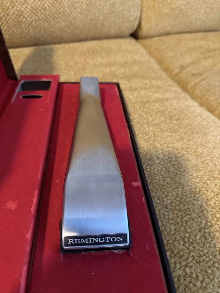 Cuchillo eléctrico Remington vintage Foto 3 de 4