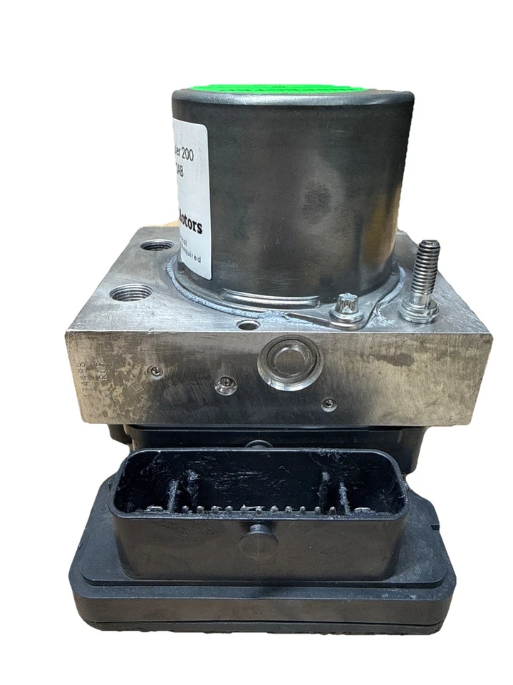 Módulo de bomba de freno ABS reacondicionado Chrysler 200 2015 2,4 AT | P68232470AB Foto 3 de 4