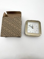 Sveglia SEIKO Quartz QEJ180A Vintage Fondo di Magazzino NOS Japan Oro con Box