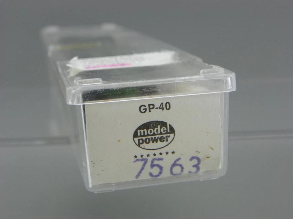 Vintage Model Power #7563 N Gauge Burlington Northern BN 2803 GP-40 Locomotive - Image 3 of 4