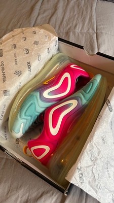 Nike Air Max 720 Teal Tint & university gold Women s size 9.5 Men size 8