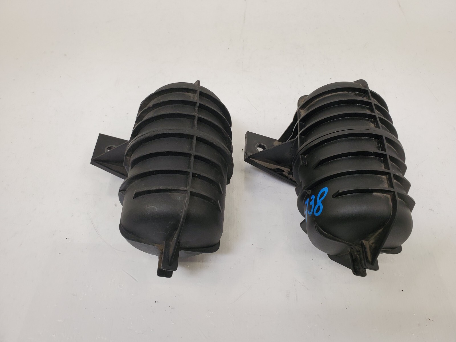 OEM BMW E90 E92 E93 E89 N54 Turbo Charger Vacuum Canister Tank