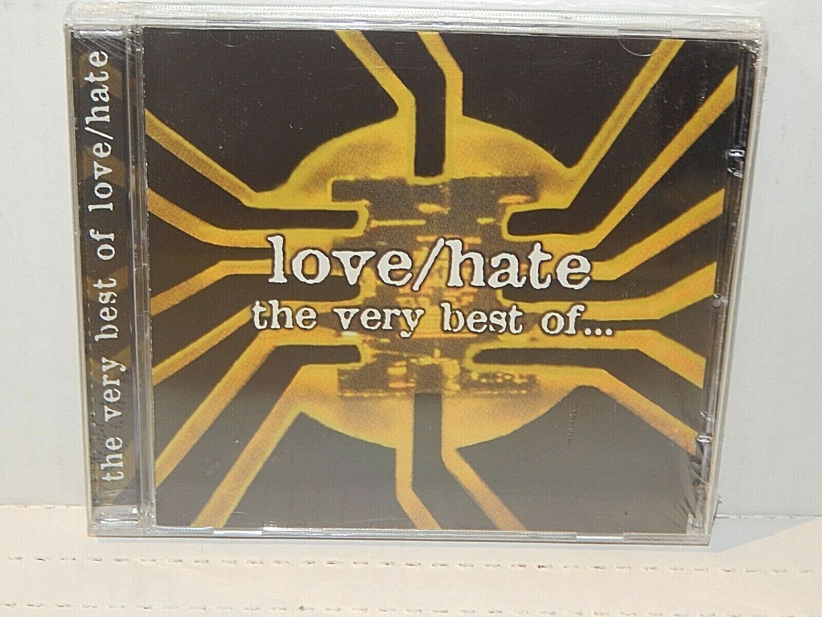LOVE / HATE Very Best of Love Hate 2000 UK Import L.A. Metal MINT ...