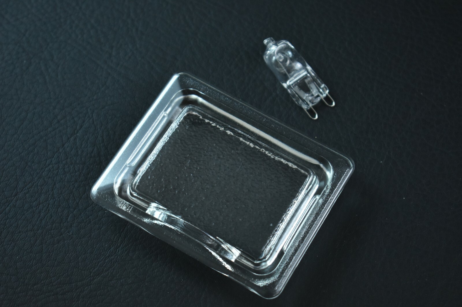 Genuine KITCHENAID BuiltIn Oven, Light Bulb + Lens W10472384