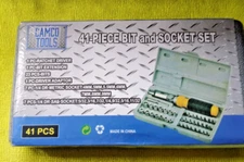 NEW  CAMCO 41 Piece Screwdriver Bit and Socket Set with Ratcheting Driver