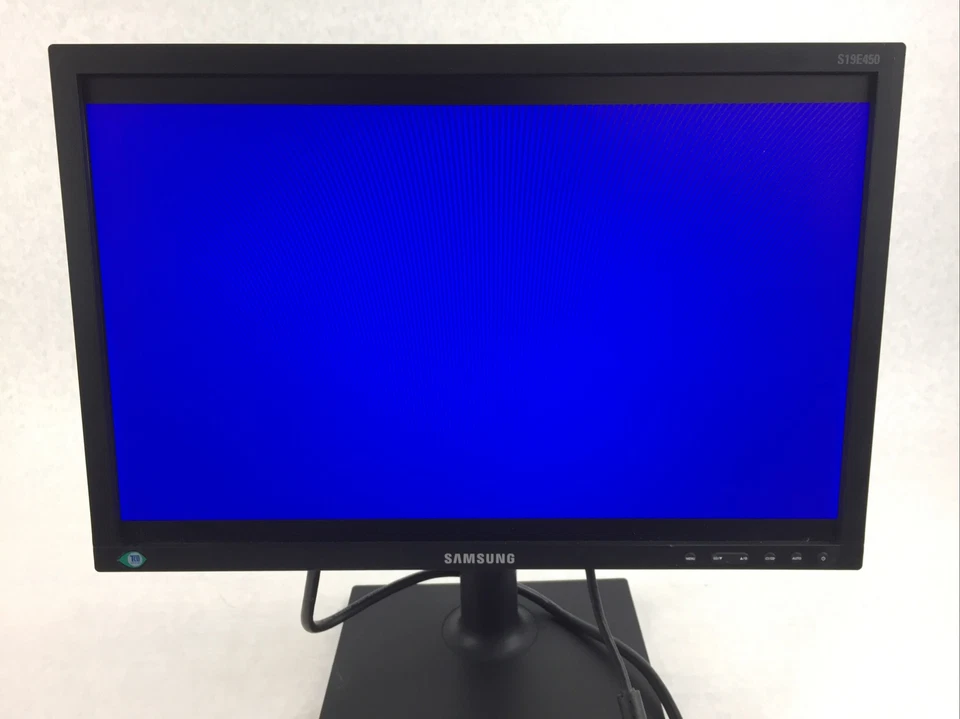 Samsung 19" SE450 Series LED Monitor S19E450BW 1440 x 900 pixels - Image 4 of 4