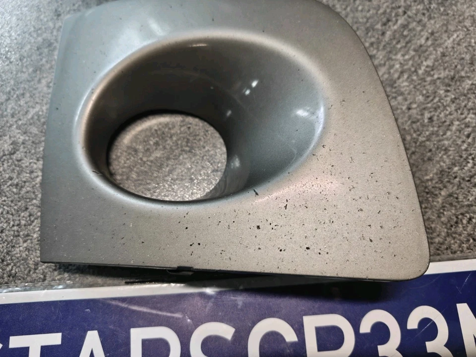 Cubierta de luz antiniebla lateral del pasajero Subaru Impreza 2006-2007 gris cristal metálico Foto 3 de 4