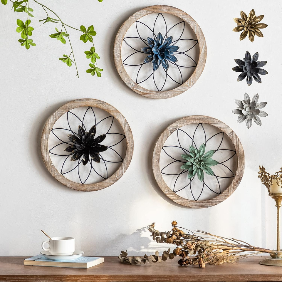 3 Piece round Farmhouse Wall Decor with 6 Piece Interchangeable Flowers
