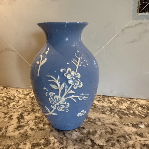 Vintage Stangl Art Pottery Floral Vase Blue White Dogwood Flowers Applique 4007