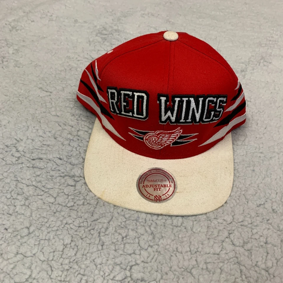 Sombrero Detroit Red Wings Corte Diamante SnapBack NHL Mitchell & Ness Foto 2 de 4