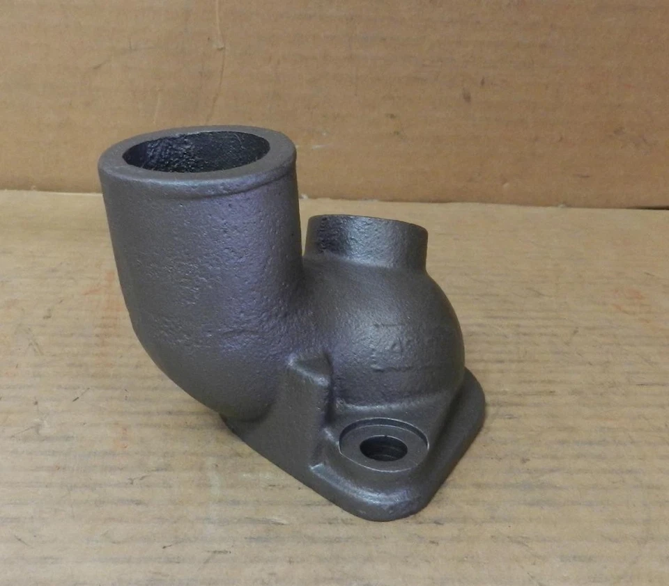 Chevrolet P30 GMC P3500 1975-84 camión 454 V8 usado termostato carcasa 354415 Foto 3 de 4