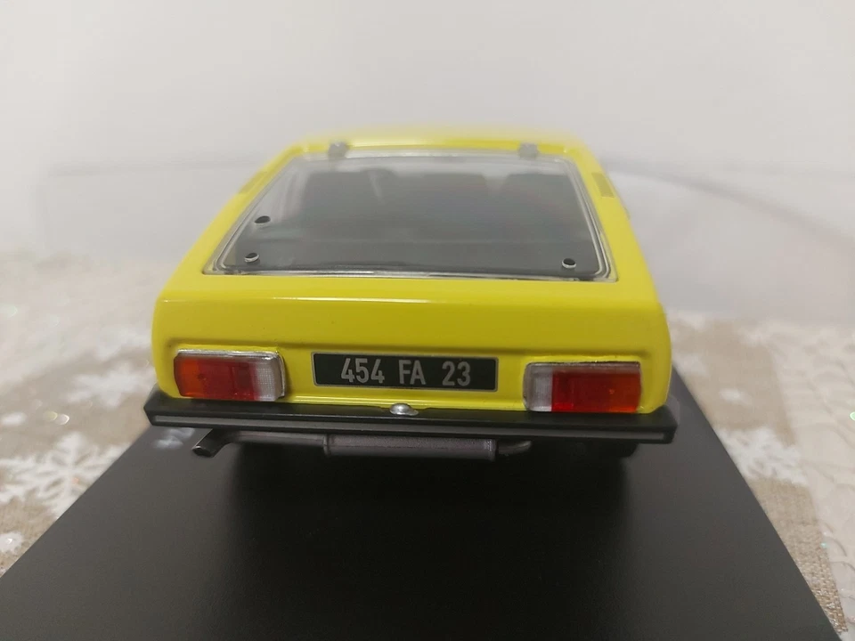 MODELLINO AUTO STATICO CENTAURIA MATRA SIMCA BAGHEERA 1974 CON VETRINA 1:24 - Immagine 3 di 4
