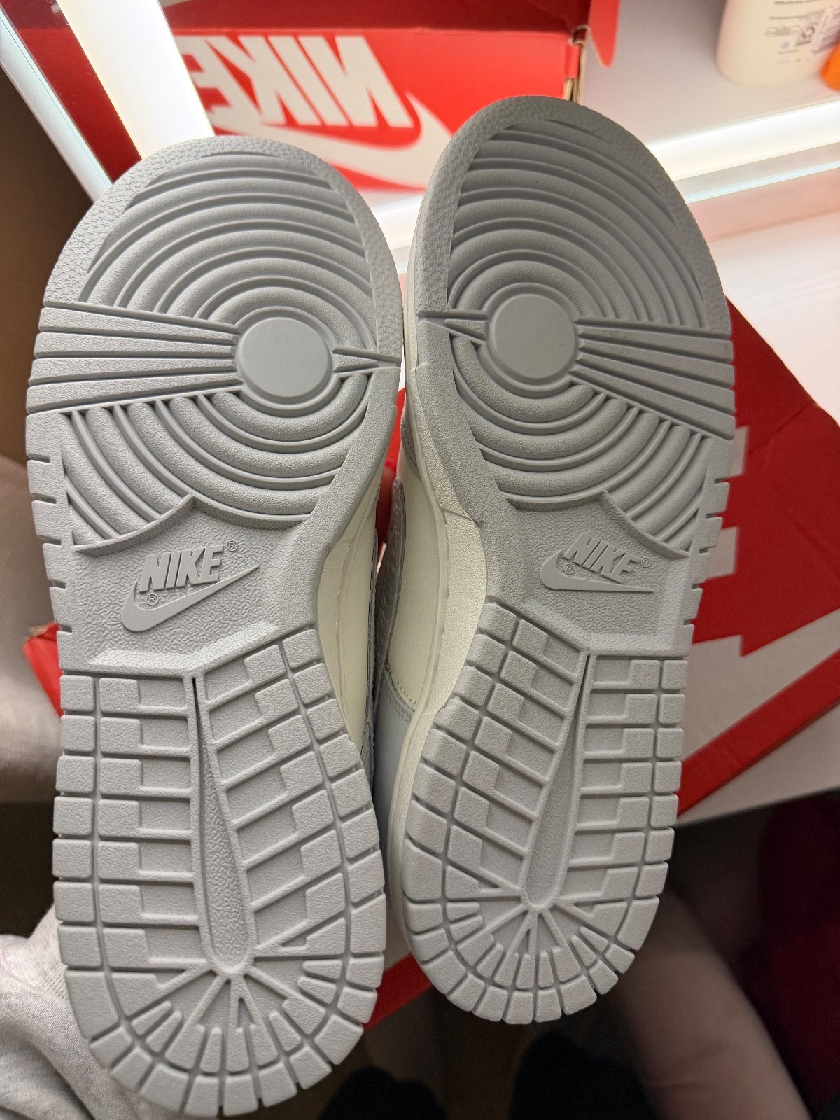 Nike women’s dunk low in needlework  thumbnail 4