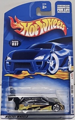 Hot Wheels 2001/037 - First Editions 25/36 - Ford Focus /K40
