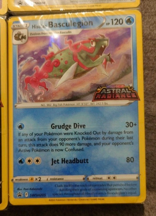 Hisuian Basculegion Swsh205 Pre-Release Sealed Battle Deck - Pokémon Tcg