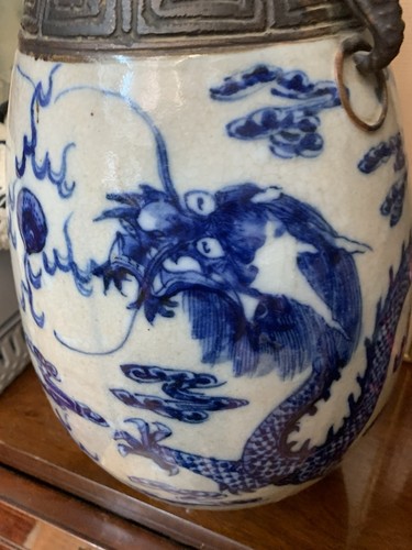 Chinese blue and white ceramic and iron glazed vase 19 century approximately 14” - Picture 4 of 16