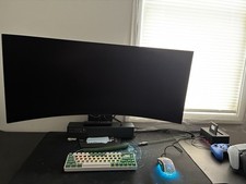 LG UltraGear 39GS95QE 39" Curved OLED Monitor 240Hz G-SYNC HDMI