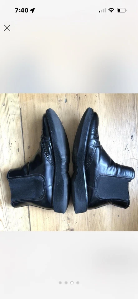 Botas de charol vintage Prada Foto 2 de 3