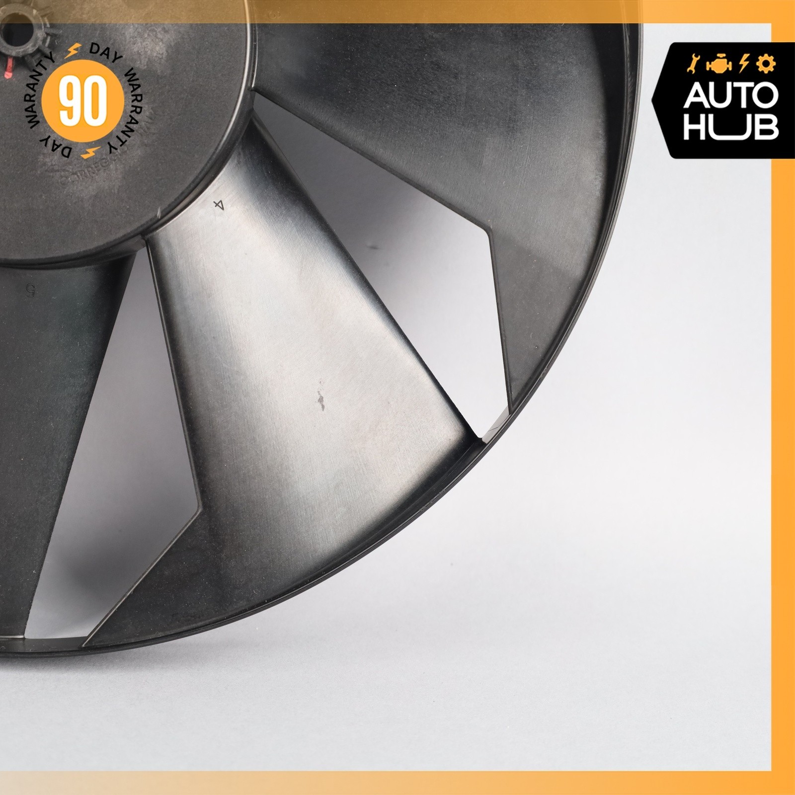 08-16 Maserati GranTurismo Quattroporte 4.2L Radiator Cooling Fan Blade OEM 74k