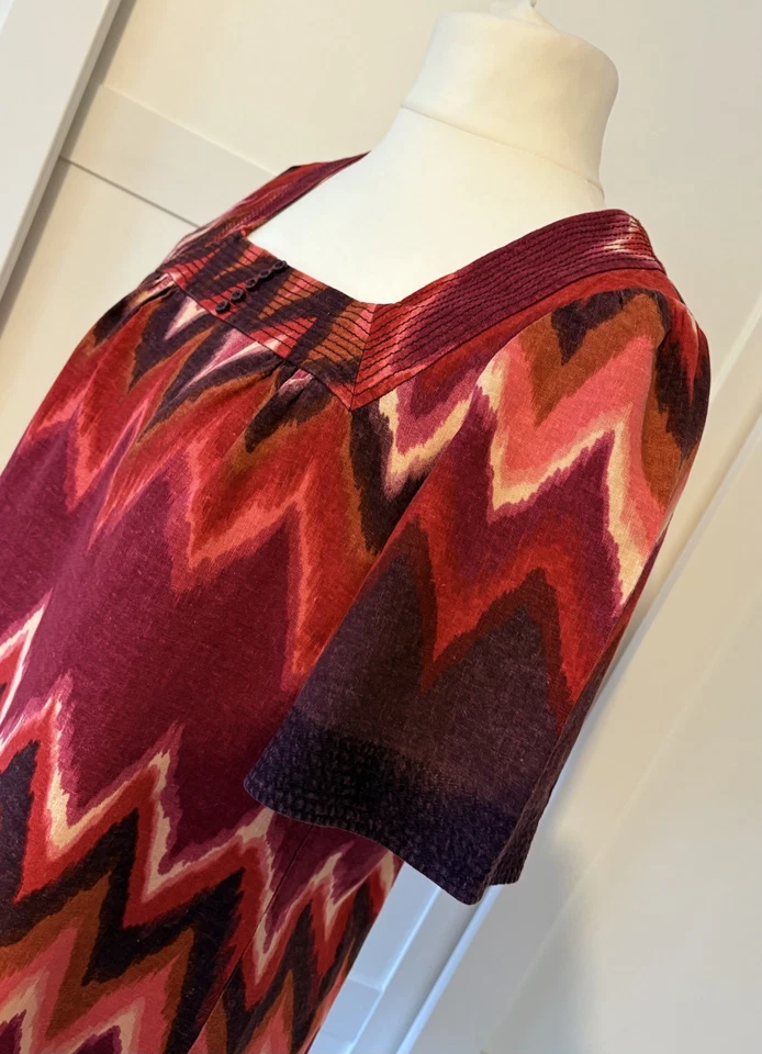 Marks & Spencer Blouse size 18 Pink/Red Mix Linen Blend Zigzag Beautiful! - Image 4 of 4