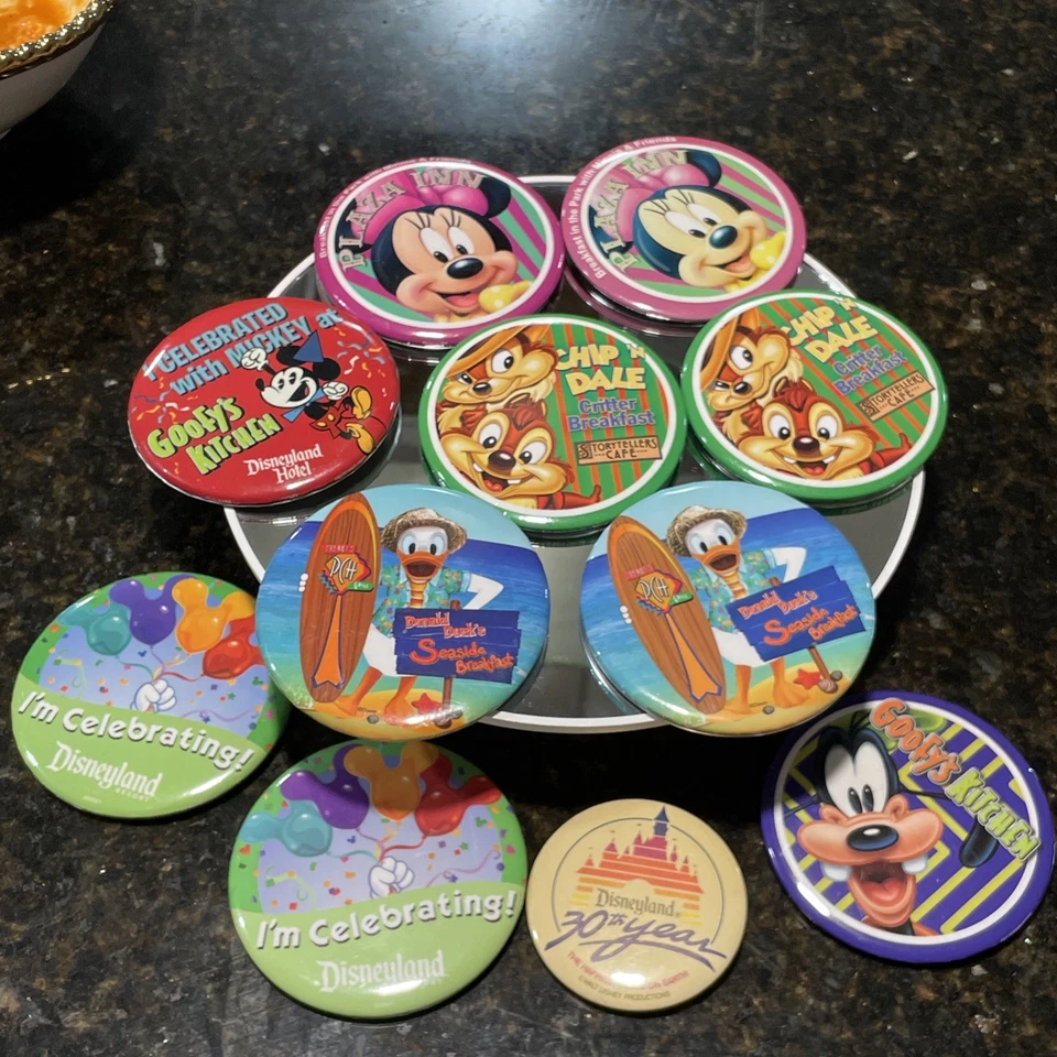 Juego de 10 botones de Mickey de los parques de Disneyland Foto 2 de 4