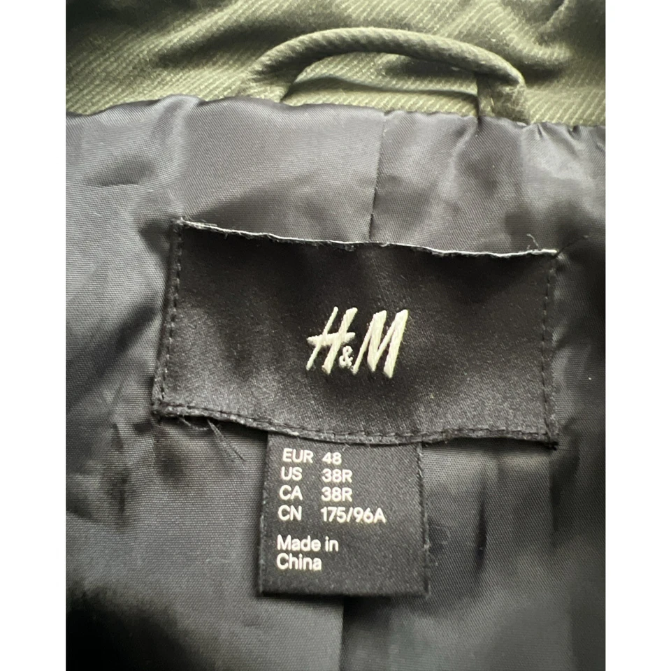 Chaqueta Militar H&M Para Hombres 38R Verde Banda Cuello Trenzado Borde Gancho/Cierre de Ojos Foto 3 de 4