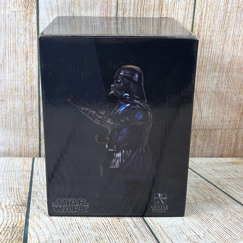 Star Wars Darth Vader Emperor’s Wrath Collectible Mini Bust Gentle Giant - Image 4 of 4