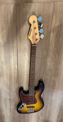 Left Playtech Electric Bass Jazzsunburst