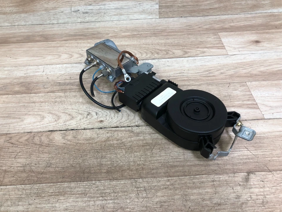 ANTENA DE ALIMENTACIÓN RADIO TELÉFONO MERCEDES BENZ OEM W202 C220 C230 C280 HIRSCHMANN Foto 3 de 4