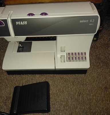Pfaff Select 4.2 Sewing Machine with Foot Pedal Tested And Works 