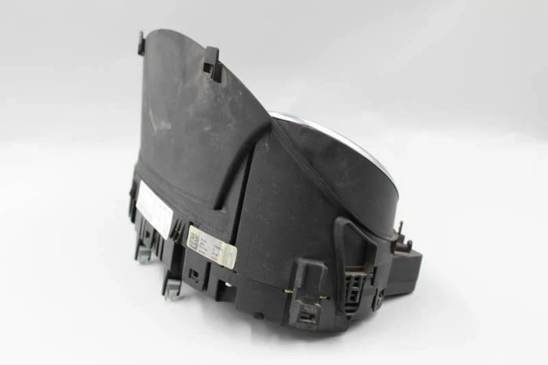Velocímetro medidor cuadro de instrumentos Mercedes CLA250 2014-2015 OEM 819 Foto 2 de 4