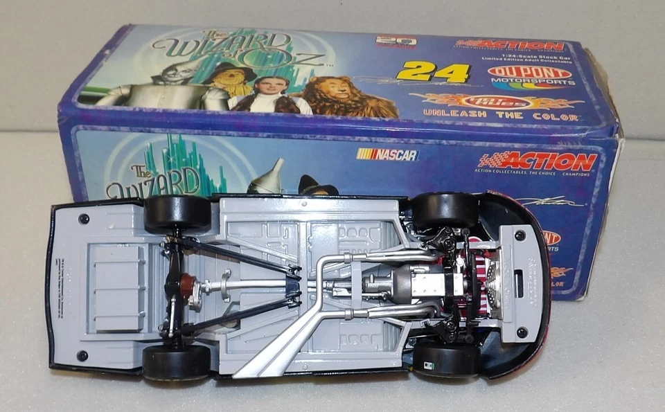 Action 1:24 Scale DuPont Race Car Jeff Gordon #24 Wizard of Oz Autographed - Image 4 of 4