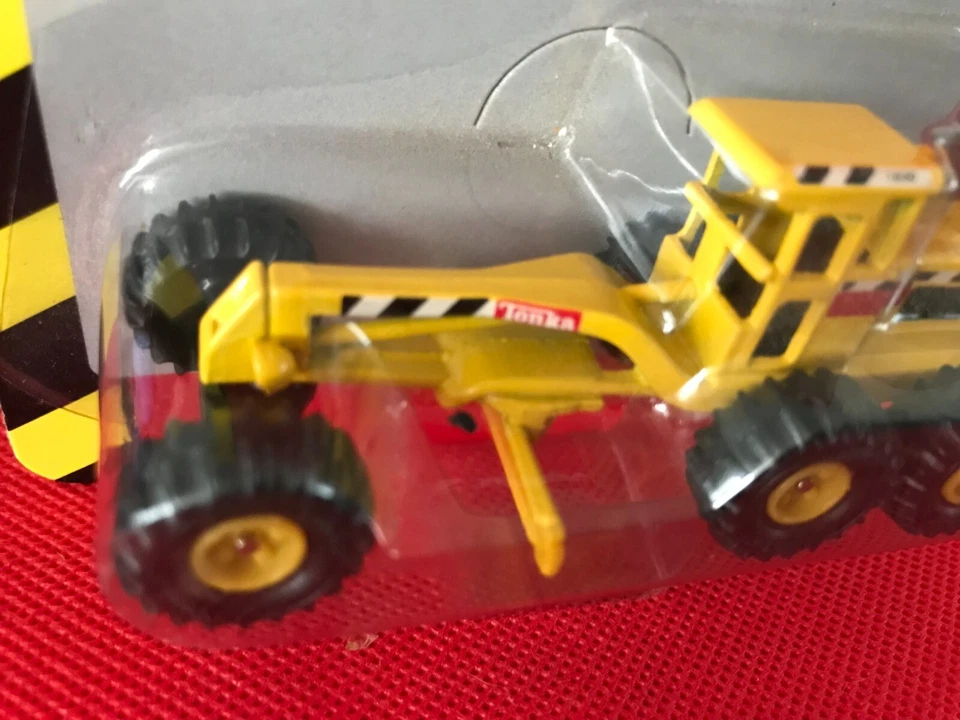 Tonka Series 1 Grader B188 - Image 4 of 4