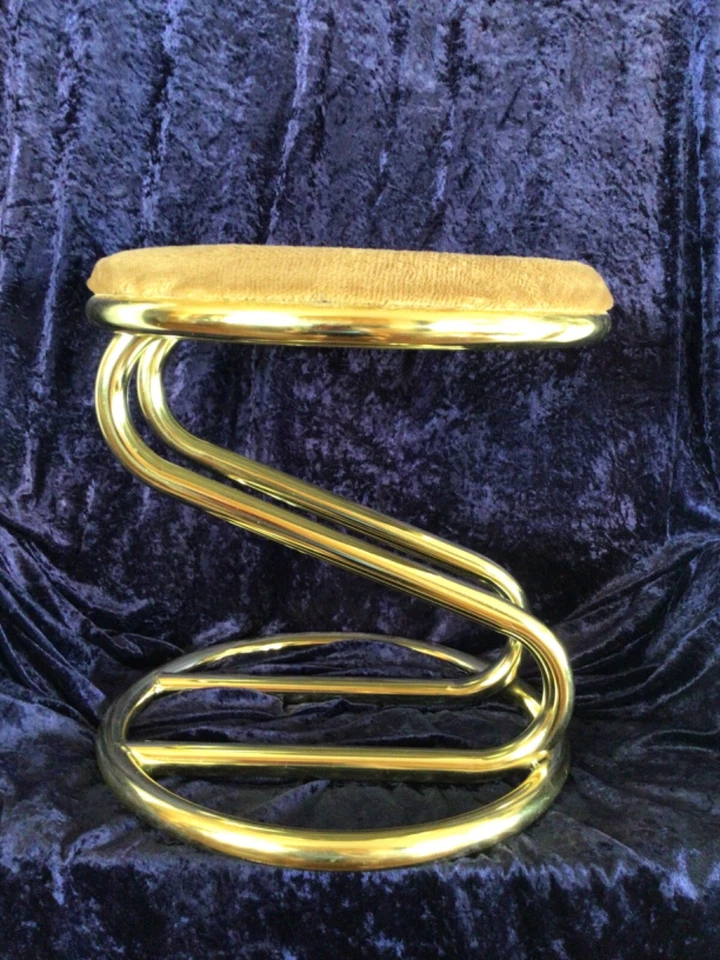 WoW Mid Century Moderno Taburete Zig Zag Tocador Silla Estudio Tono Dorado Foto 2 de 4