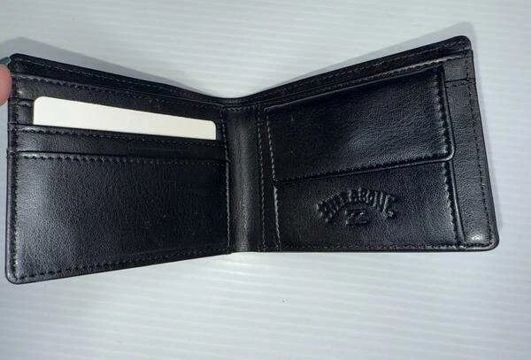 NUEVA BILLETERA BILLABONG PARA HOMBRES GAMA CALIDAD PRODUCTOS DE SURF Foto 3 de 4