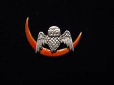 "JJ" Jonette Jewelry Silver Pewter 'Half Moon Owl' Tack Pin ~ Halloween