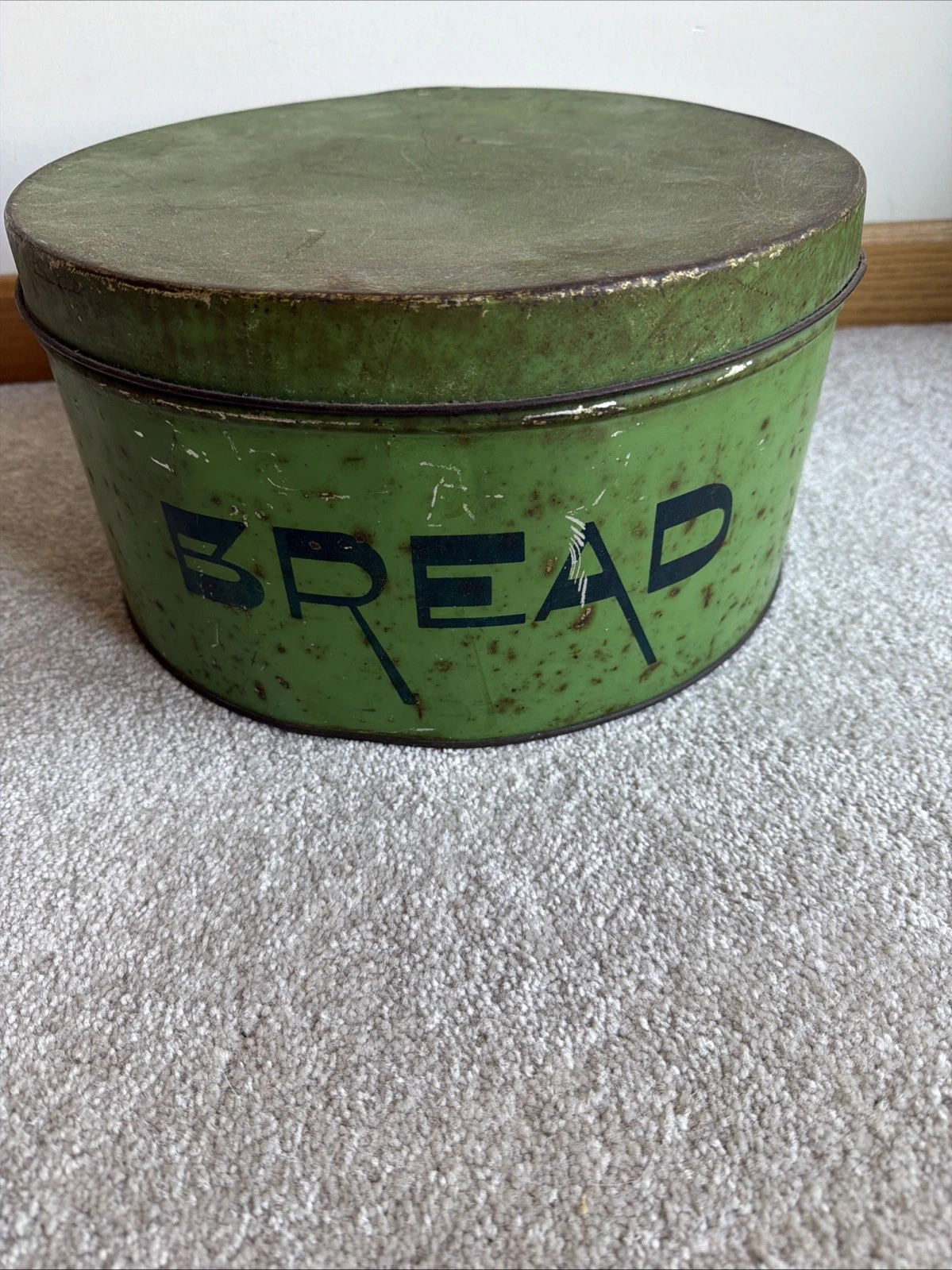 VINTAGE GREEN BREAD CAKE ROUND BOX TIN RUSTIC FARMHOUSE DECOR 12” Diameter
Opens in a new window or 