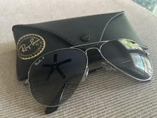Ray-Ban Polarized Sunglasses Unisex with Case