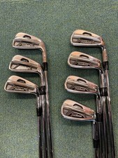 TITLEIST AP2 712 4-PW STIFF FLEX STEEL SHAFT IRONS (1 " LONGER/2 DEGS UPRIGHT)