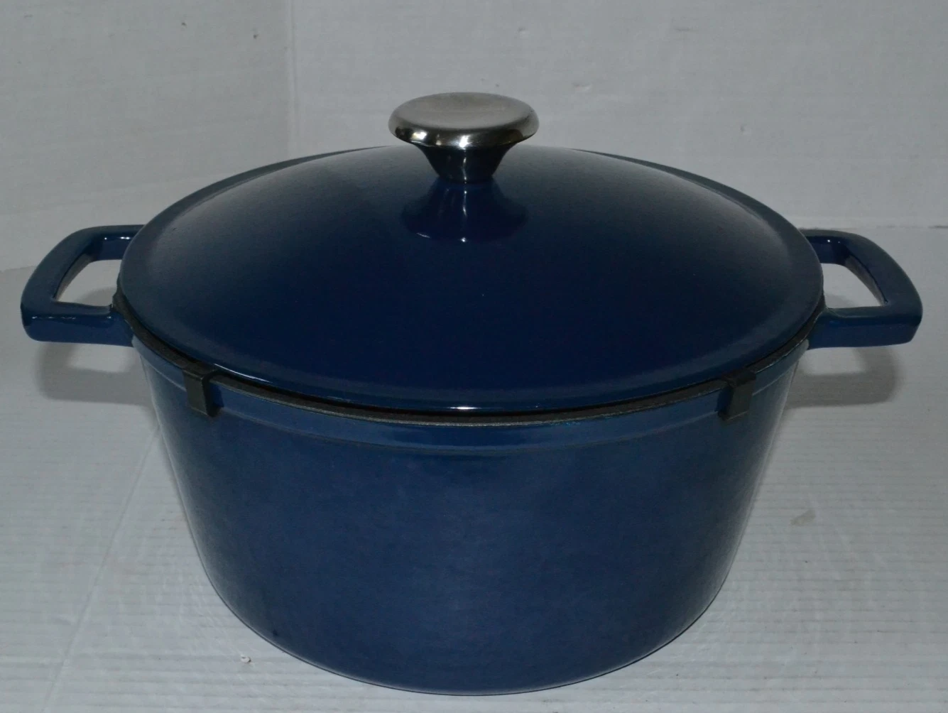 Vintage Sur La Table Enameled Cast Iron Round Dutch Oven, 4 qt. Blue
Opens in a new window or tab