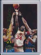 HAKEEM OLAJUWON 1994-95 SKYBOX PREMIUM SKYTECH FORCE FOIL INSERT #SF19 HOUSTON