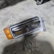 PETERBILT 379, OEM  HEAD LIGHT  , HEADLIGHT ASSEMBLY PASSENGER SIDE