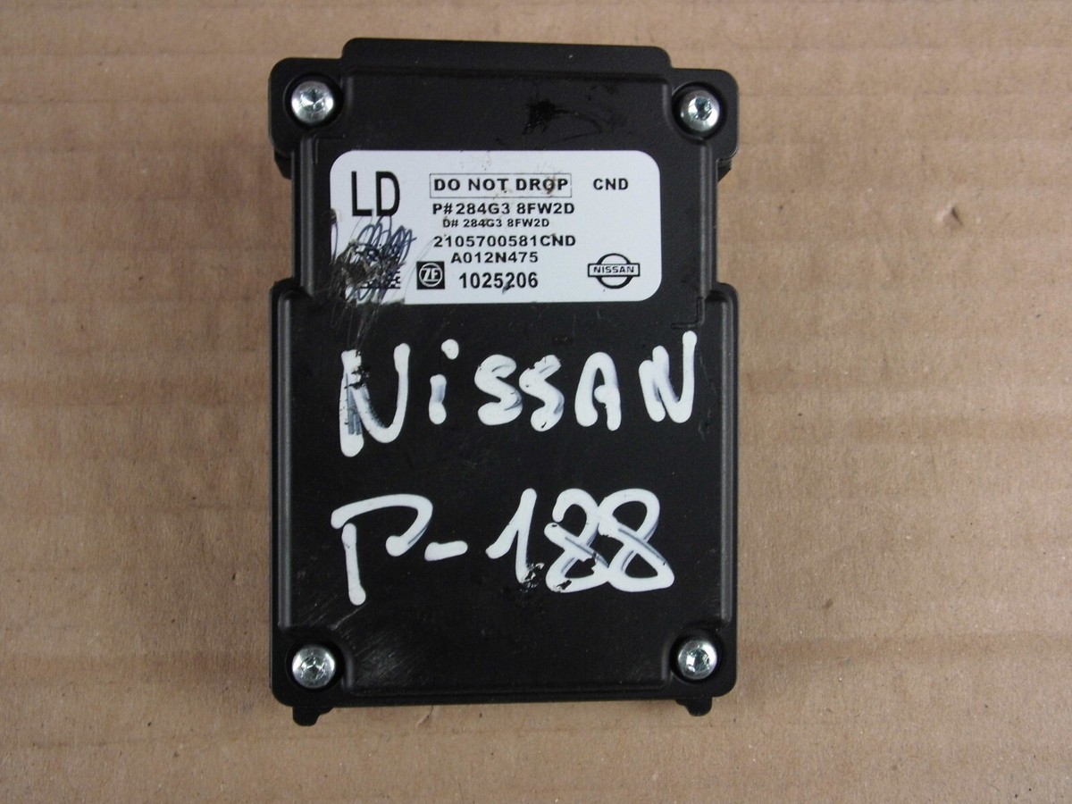 Nissan X-TRAIL T32 control module camera sensor front 284G38FW2D