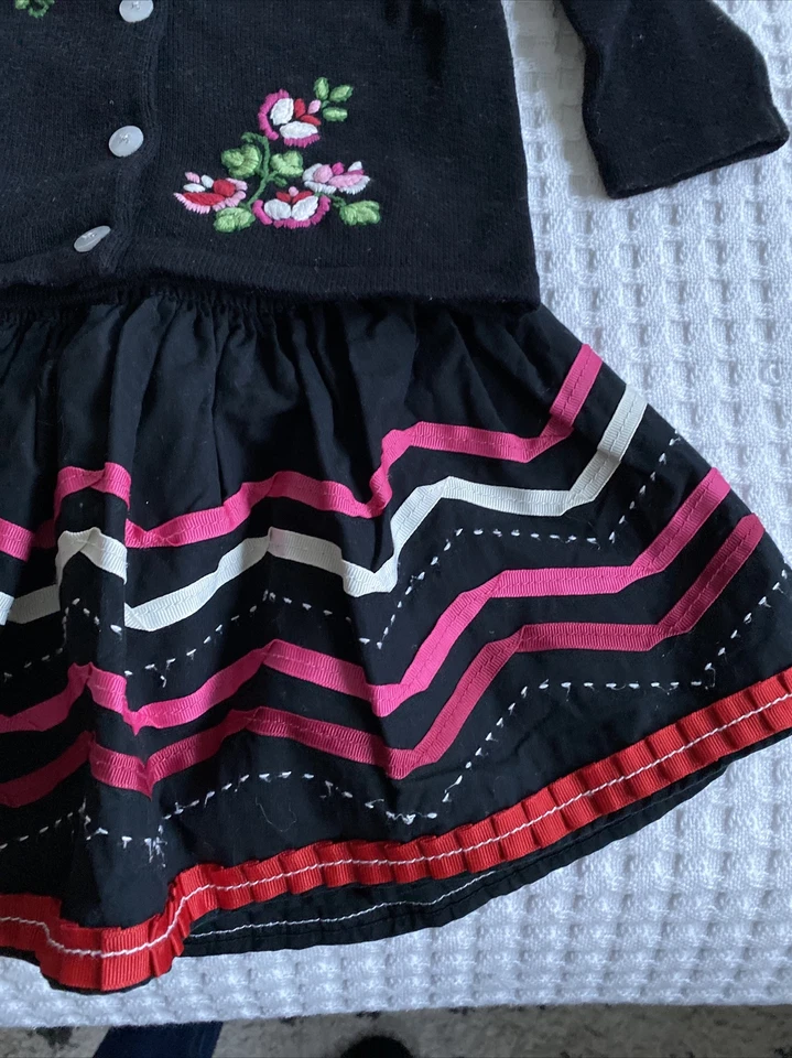 Hanna Andersson 90 Negro Floral Folk Suéter Conjunto Falda Desmontable Piel Sintética Ribete Foto 3 de 4