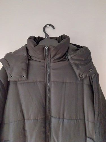 MENS "DUKE OUTDOOR "SIZE MEDIUM BLACK ZIP FRONT AND POCKETS JACKET. - Picture 5 of 21