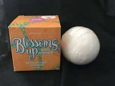 Perfectly Posh Blossoms Up Large Spring Bombinator Bath Bomb - NEW!