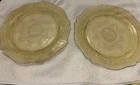 Pair Of Pale Green Vintage Federal Glass Patrician Spoke Dinner Plates 1930s